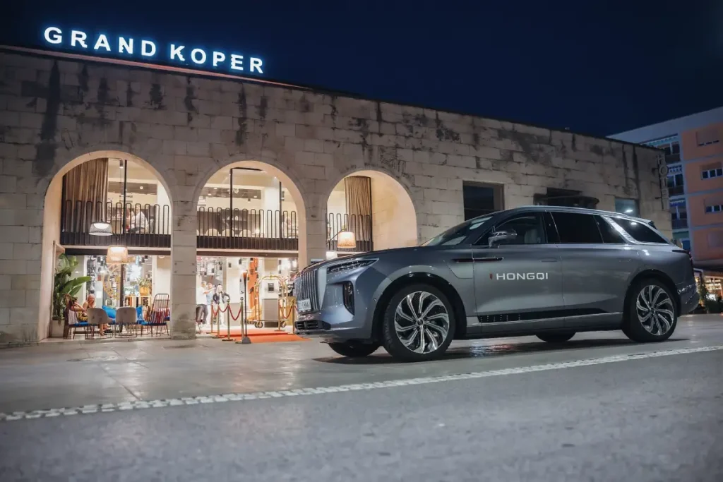 Vallet parking in Gradn Koper
