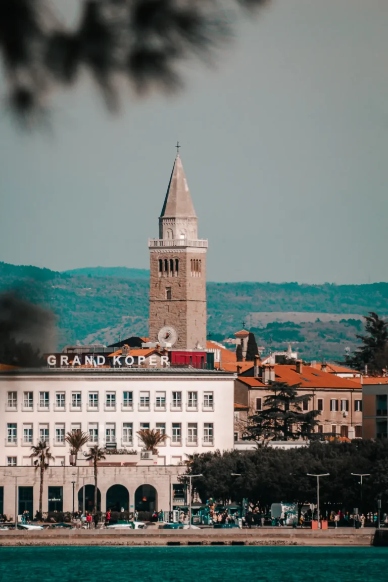 outside-grand-koper-hotel
